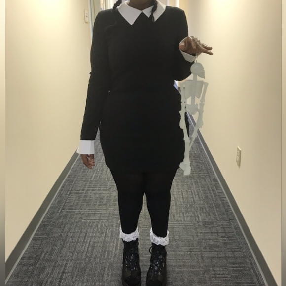 Black Collar Bodycon - Picture 2 of 2